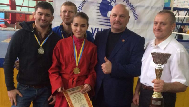 На Кубку України з універсального бою тернополяни здобули «срібло» і «бронзу»