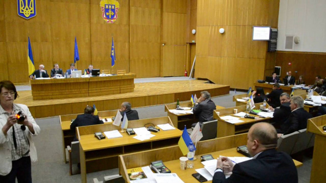 Чому обласна рада і обласні депутати забули про Тернопіль?