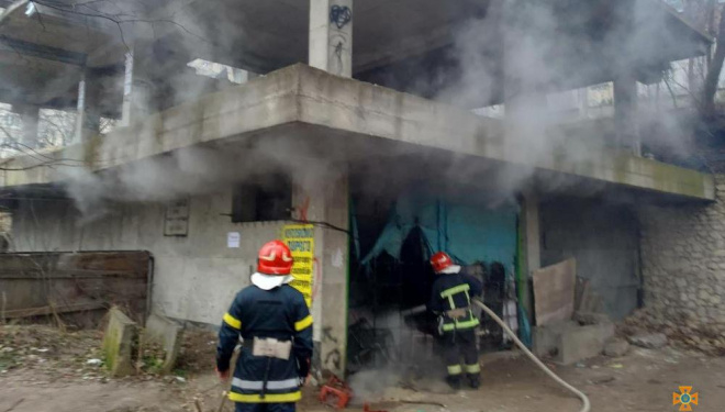 У Тернополі ледь не згоріла будівля