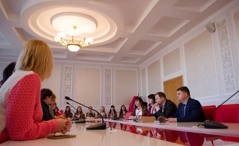 Вчителі школи-інтернату з міста Щастя побачили колорит Тернопільської області (фото)