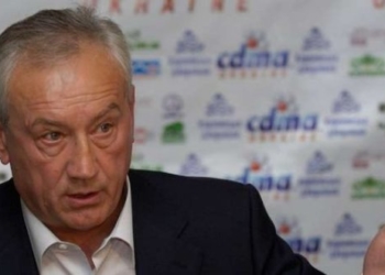 Український олігарх-втікач просить Інтерпол його не шукати