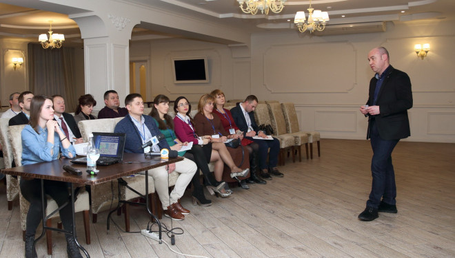 Що запитували у тернопільського мера учасники школи?