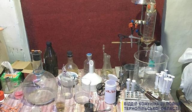 У Тернополі “накрили” нарколабораторію амфетаміну