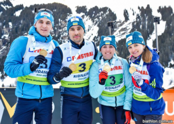 Відомий біатлоніст з Тернопільщини Дмитро Підручний здобуває «золото» чемпіонату Європи у змішаній естафеті