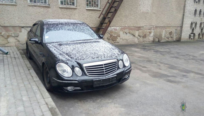 Будьте обачними, бо викрадають номерні знаки з автомобілів