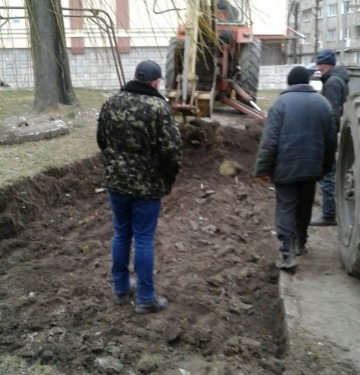 На “Східному” у Тернополі влаштовують новий контейнерний майданчик