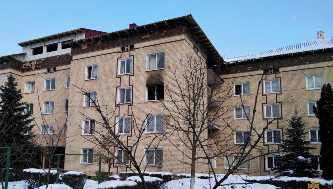 На Тернопільщині з палаючого гуртожитку рятували людей