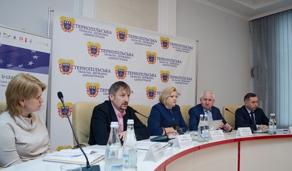 Експерти та представники економічних підрозділів облдержадміністрацій обговорили на Тернопільщині питання регіонального розвитку (фото)