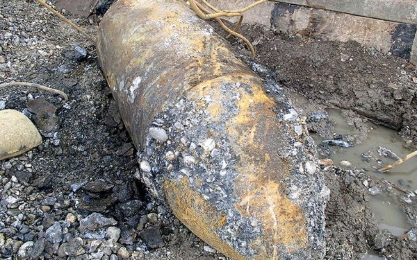 На Тернопільщині знайшли величезну авіабомбу