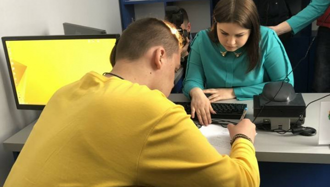 На Тернопiльщинi в ОТГ вперше розпочали оформлення українських та закордонних паспортів (фото)