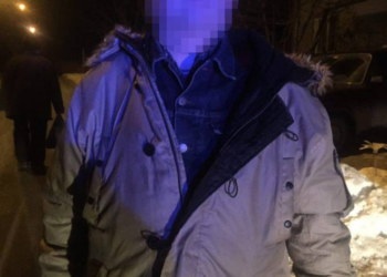 Ввечері Тернополем розгулював невідомий зі зброєю в руках