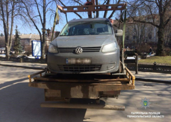 За те, що наражав на небезпеку людей у самому центрі Тернополя, – виписали лише штраф