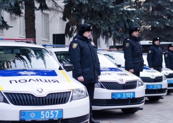 Степан Барна вручив поліцейським ключі від нових автомобілів (фото)