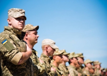 До Тернополя із зони АТО повернулися військовослужбовці Тернопільської артилерійської бригади (фото, відео)