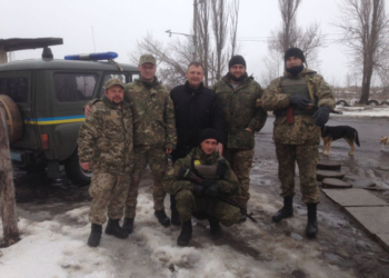 Тернополяни, які служать на передовій, отримали великодні подарунки (Фото)