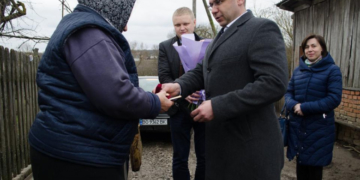 Жителька Тернопільщини отримала звання “Мати-героїня”