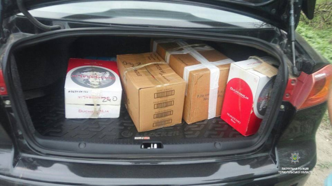 На Тернопільщині у багажнику машини виявили “пальонку”