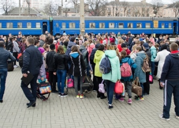 На Тернопільщину прибули діти з Донеччини, щоб відсвяткувати великодні свята та ознайомитися з мiсцевими традицiями (фото)