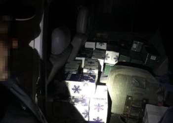 Більше 200 літрів фальшивої горілки знайшли в автівці тернополянина