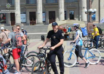 Тернопільські патрульні масово сіли на велосипеди
