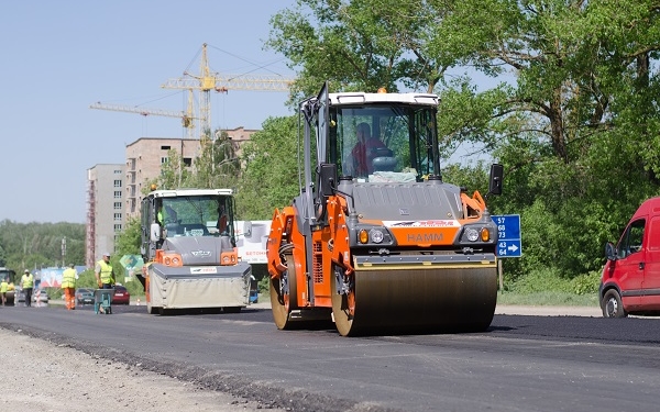 Як тривають ремонтні роботи дороги М-12 на ділянці Тернопіль-Підволочиськ (фото, відео)