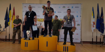 Тернопільські патрульні взяли участь у змаганнях з пауерліфтингу