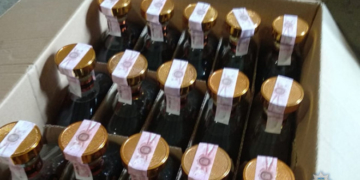 На Тернопільщині підробляли алкоголь тоннами (фотофакт)