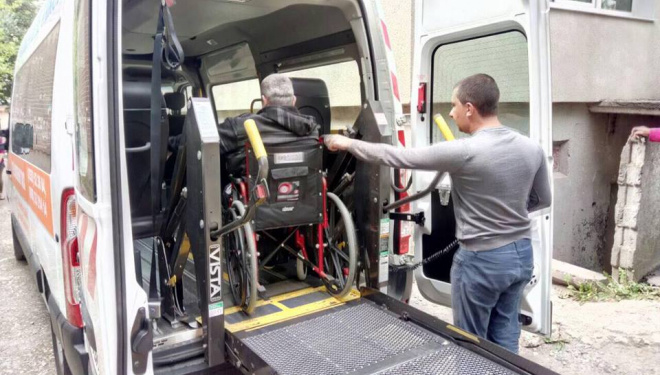 У Тернополі працює “Соціальне таксі”