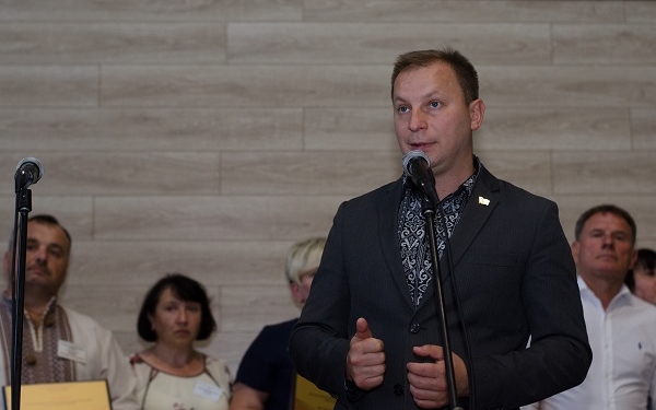 Щоб сьогодні конкурувати на ринку праці, нам потрібні фахівці робітничих професій, – Степан Барна під час І обласного Форуму профосвіти