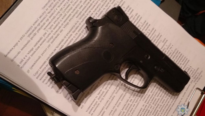 У Тернополі затримали озброєне злочинне угрупування