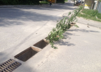 Тернополян просять згуртуватися проти дураків, які наражають вас на небезпеку