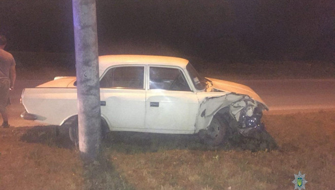 У Тернополі п’яний водій врізався в електроопору