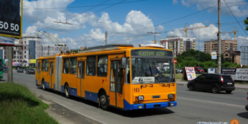На вулиці Тернополя виїхав новий тролейбус