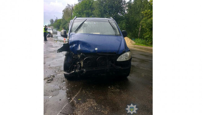 85-річна тернополянка потрапила в лікарню через двох водіїв