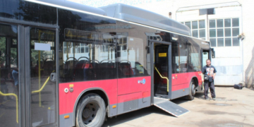 Де курсує новесенький автобус, який купив Тернопіль?