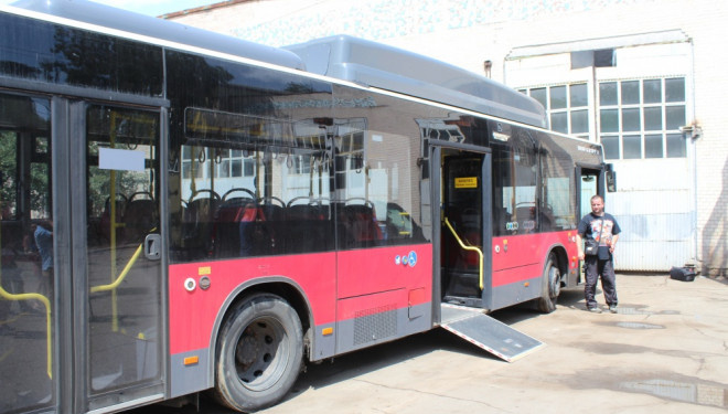 Де курсує новесенький автобус, який купив Тернопіль?