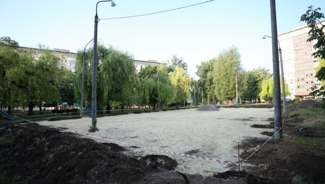 У Тернополі будують новий спортивний майданчик