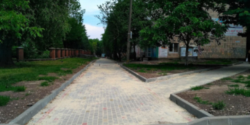 На проспекті Степана Бандери оновили пішохідну доріжку