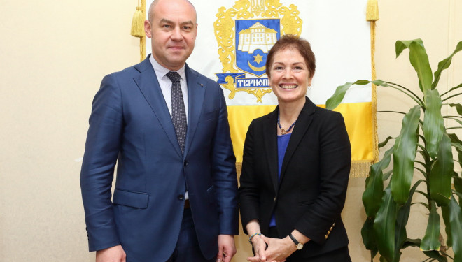 У Тернополі побувала Посол США в Україні Марі Йованович