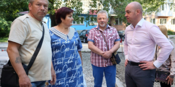 На Слівенській, 15 ремонтують двір