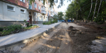 На Слівенській у Тернополі ремонтують двір (фотофакт)