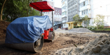 На вулиці Симоненка розширюють місця для паркування