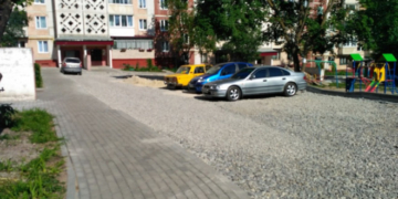 Ще один тернопільський двір взялися ремонтувати