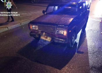 П’яний водій протаранив автомобіль на Дружбі