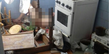 У Тернополі чоловік кілька днів просив про допомогу не маючи змоги підвестися