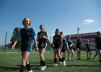 Сучасний футбольний майданчик зі штучним покриттям з’явився на Тернопільщині (фото)