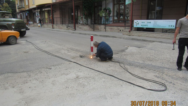 У Тернополі прибрали незаконно встановлені обмежувачі руху (фото)