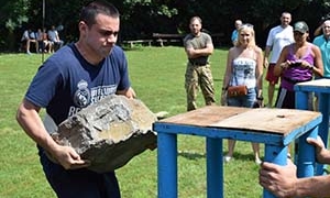 У Хоросткові провели перші Всеукраїнські змагання із силового багатоборства серед команд учасників АТО (фото)