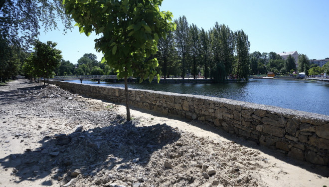До 1 серпня у Тернополі відремонтують підпірну стінку біля острівця «Чайка» (фото)