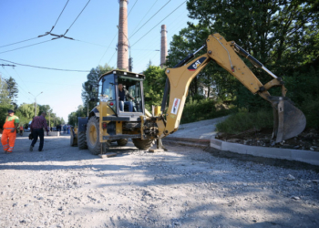 У Тернополі взялися за вулицю, яка була без ремонтів з 80-х років минулого століття (фото)